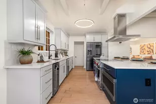 11753 Lakeside Ave NE, Seattle, WA 98125 - Photo 7