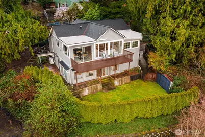 11753 Lakeside Avenue NE, Seattle, WA 98125 - Photo 29