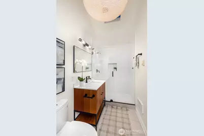 11753 Lakeside Avenue NE, Seattle, WA 98125 - Photo 23