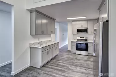 13715 45th Avenue S, Tukwila, WA 98168 - Photo 9