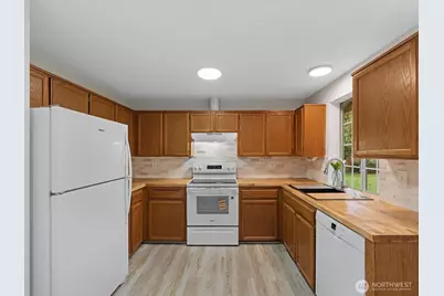 7822 Songbird Way, Clinton, WA 98236 - Photo 11