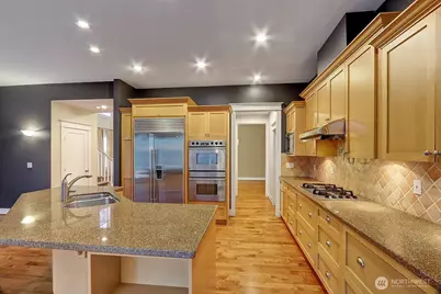 16721 SE 63rd Place, Bellevue, WA 98006 - Photo 9