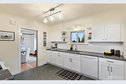 2223 S 124th Street, Burien, WA 98168 - Photo 9