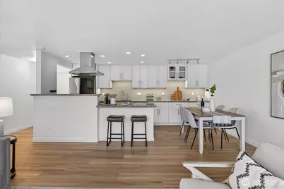 733 Lake Street S #104, Kirkland, WA 98033 - Photo 7