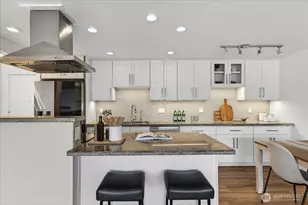 733 Lake St S, Kirkland, WA 98033 - Photo 5