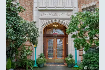 5810 NE Cowen Place #305, Seattle, WA 98105 - Photo 1