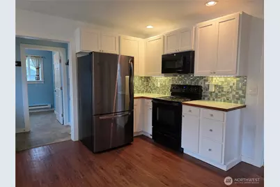 1966 Wilson Ave., Enumclaw, WA 98022 - Photo 9