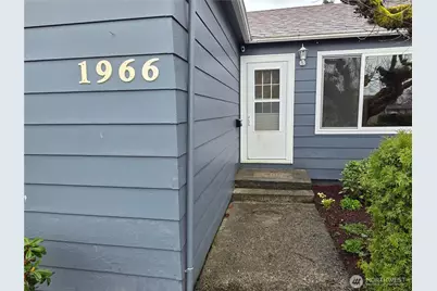 1966 Wilson Ave., Enumclaw, WA 98022 - Photo 3