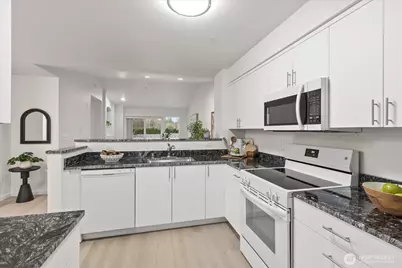 2009 196th Street SE #E303, Bothell, WA 98012 - Photo 15