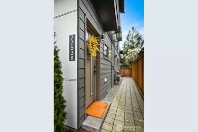 7753 26th Avenue NW #B, Seattle, WA 98117 - Photo 5