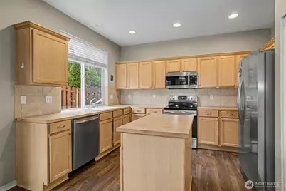 6528 Elizabeth Avenue SE, Auburn, WA 98092 - Photo 9