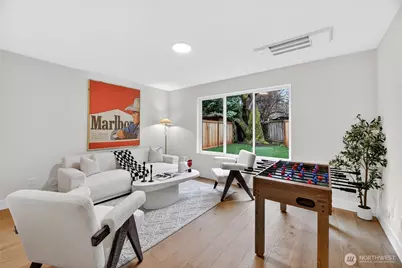 11011 Goodwin Way NE, Seattle, WA 98125 - Photo 17