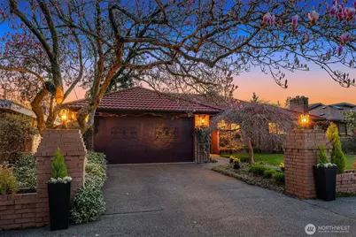 12715 Palatine Avenue N, Seattle, WA 98133 - Photo 3