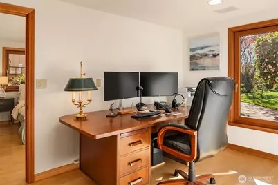 12715 Palatine Avenue N, Seattle, WA 98133 - Photo 25
