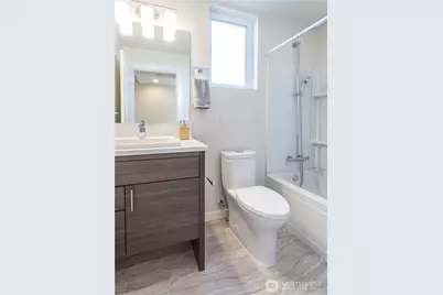 9239 A 16th Avenue SW, Seattle, WA 98106 - Photo 17