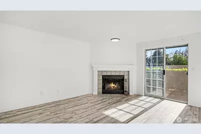 16419 Spruce Way #D1, Lynnwood, WA 98037 - Photo 5