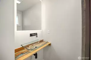 1090 Grow Ave NW, Bainbridge Island, WA 98110 - Photo 19