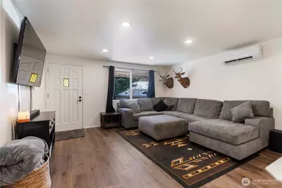 408 Cothary St, Wilkeson, WA 98396 - Photo 3