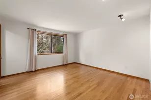 8844 SE 37th St, Mercer Island, WA 98040 - Photo 15