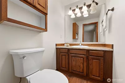 8844 SE 37th Street, Mercer Island, WA 98040 - Photo 17