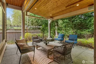 25812 SE 28th Pl, Sammamish, WA 98075 - Photo 31