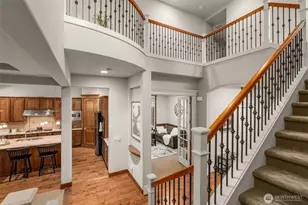 25812 SE 28th Pl, Sammamish, WA 98075 - Photo 17