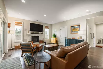 250 W St James Place, Longview, WA 98632 - Photo 13