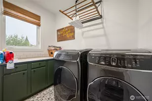 250 W St James Pl, Longview, WA 98632 - Photo 15