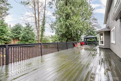 250 W St James Place, Longview, WA 98632 - Photo 35