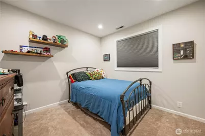 250 W St James Place, Longview, WA 98632 - Photo 25