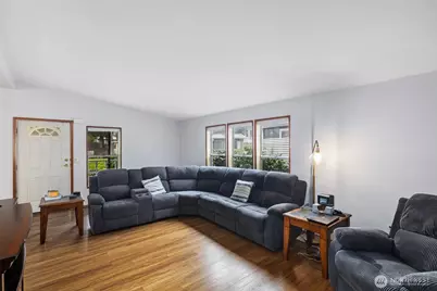 11122 127th Street Ct E #10, Puyallup, WA 98374 - Photo 3