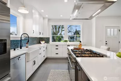 730 N 87th Street, Seattle, WA 98103 - Photo 9