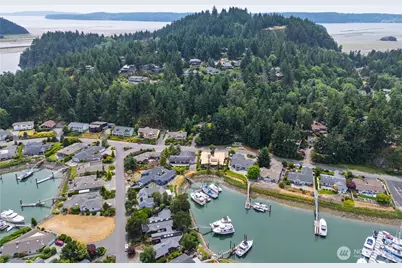 880 Shoshone Drive, La Conner, WA 98257 - Photo 3