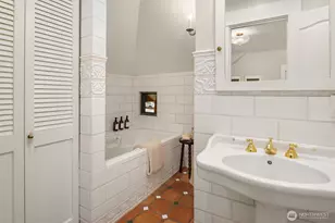 2307 Broadway E, Seattle, WA 98102 - Photo 21