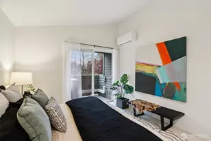 9242 Woodlawn Ave N, Seattle, WA 98103 - Photo 17