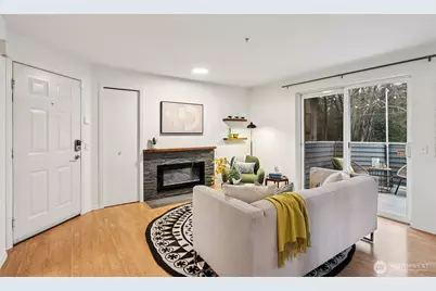 9242 Woodlawn Avenue N #B, Seattle, WA 98103 - Photo 7