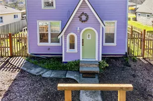 630 E 4th St, Port Angeles, WA 98362 - Photo 3