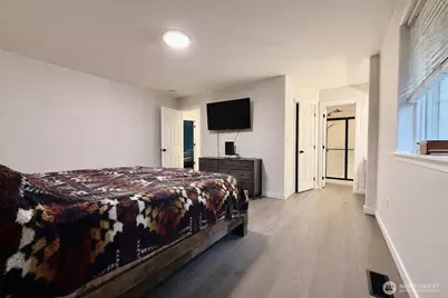 18240 E Clear Lake Boulevard SE, Yelm, WA 98597 - Photo 13