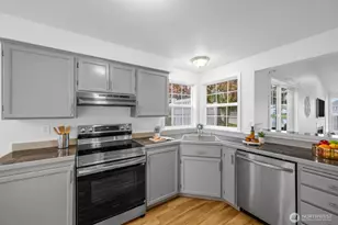 5736 S 238th Ct, Kent, WA 98032 - Photo 3