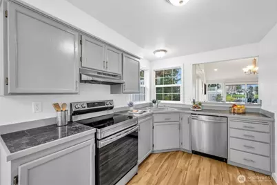 5736 S 238th Court #E1, Kent, WA 98032 - Photo 5