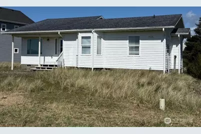 1410 N Jetty Avenue SW, Ocean Shores, WA 98569 - Photo 1