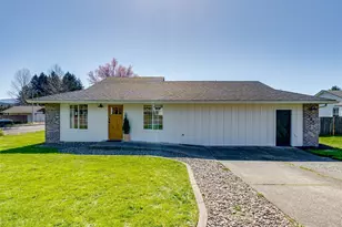 307 E Farrer St, Yacolt, WA 98675 - Photo 3