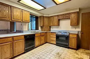 9043 3rd Way SE, Olympia, WA 98513 - Photo 9