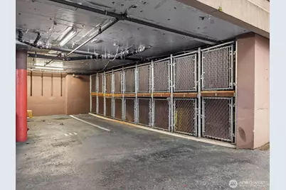 711 E Denny Way #104, Seattle, WA 98122 - Photo 29