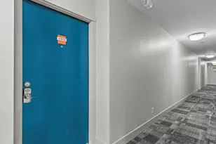 711 E Denny Way, Seattle, WA 98122 - Photo 3