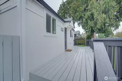 10231 36th Avenue SW, Seattle, WA 98146 - Photo 11