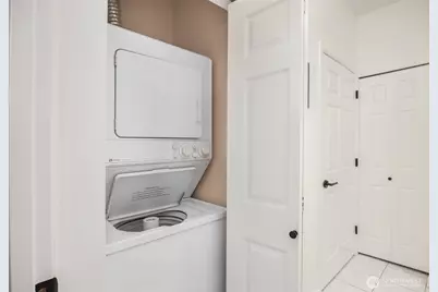 122 S State Street #207 E, Kirkland, WA 98033 - Photo 17