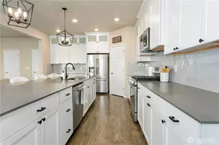 33094 Crystal Ave SE, Black Diamond, WA 98010 - Photo 15