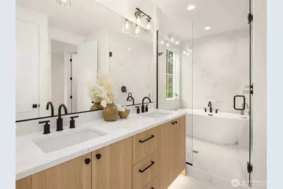 11812 NE 103rd Place, Kirkland, WA 98033 - Photo 17