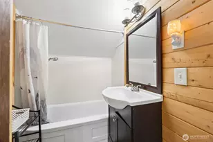 105 Oak St E, Eatonville, WA 98328 - Photo 23